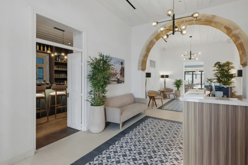 Warner Boutique Hotel-Adults Only - Image 1