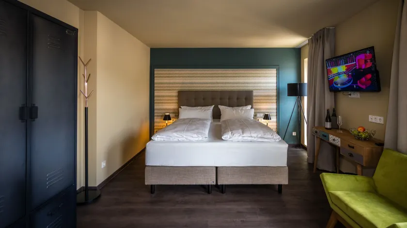 Hotel Goldene Traube - by Neugart - Image 1
