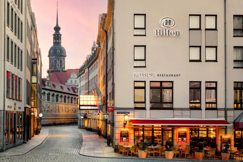 Hilton Dresden an der Frauenkirche - Image 1