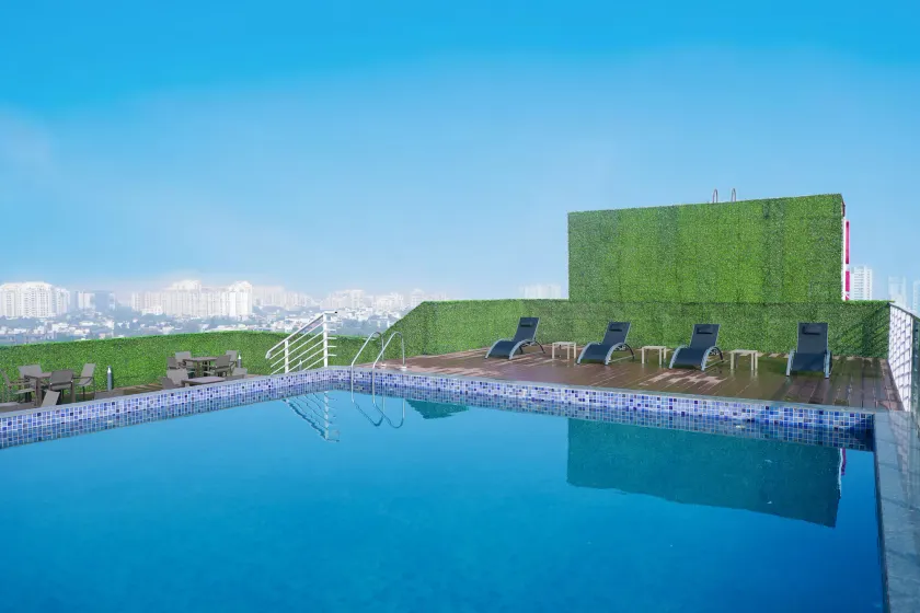 Regenta Suites Gurugram, Sector 49 Sohna Road - Image 1