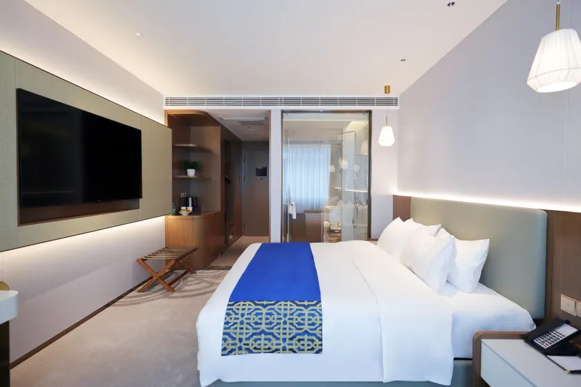 Southern Airlines Pearl Hotel - Image 1