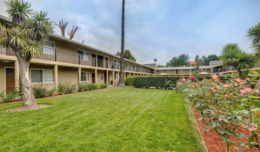 Rose Garden Inn - San Jose Airport - Image 1