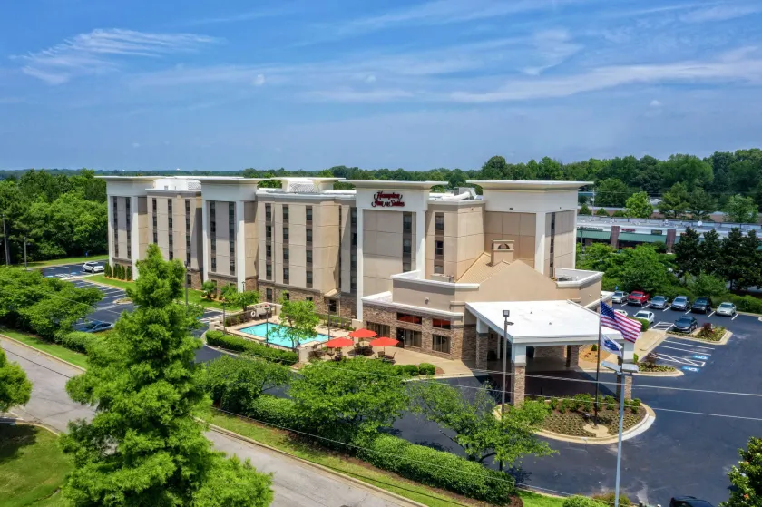 Hampton Inn & Suites Memphis-Wolfchase Galleria - Image 1