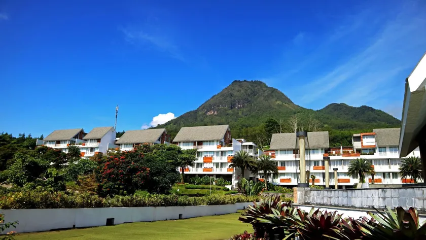 Amartahills Hotel & Resort - Image 1