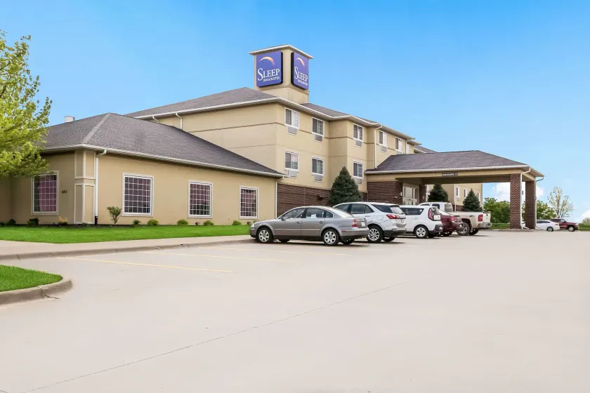 Sleep Inn & Suites North Liberty - Liberty City - Image 1