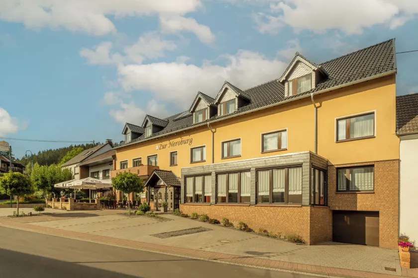 Hotel Restaurant Zur Neroburg - Image 1