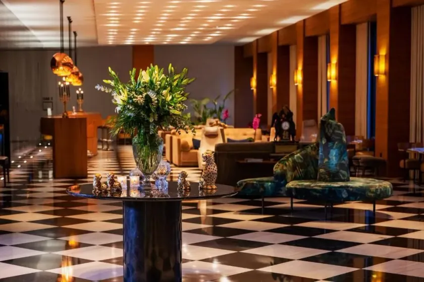Aquila Atlantis Hotel - Image 1
