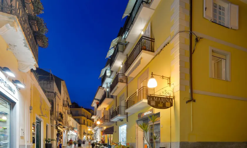Hotel La Marina - Image 1