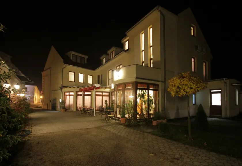 Hotel Patonai - Image 1