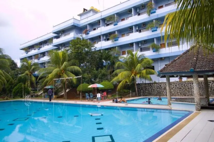 Pelangi Hotel & Resort - Image 1