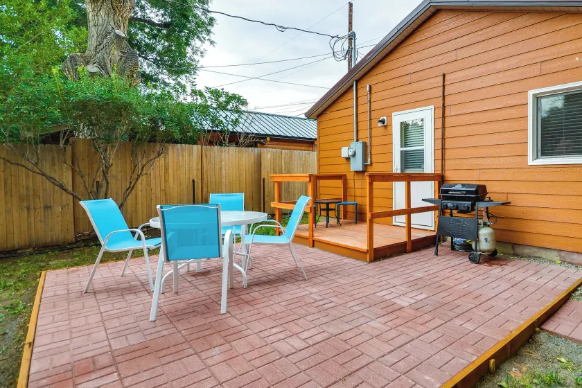 Quaint Cody Cottage w/ Grill: Walk to Downtown! - Image 1