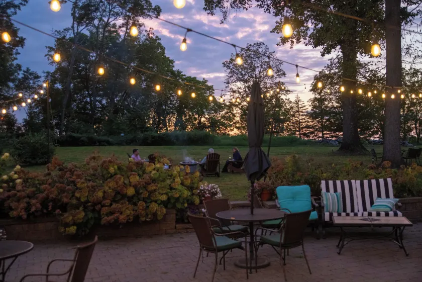 Cromwell Manor Inn - Image 1