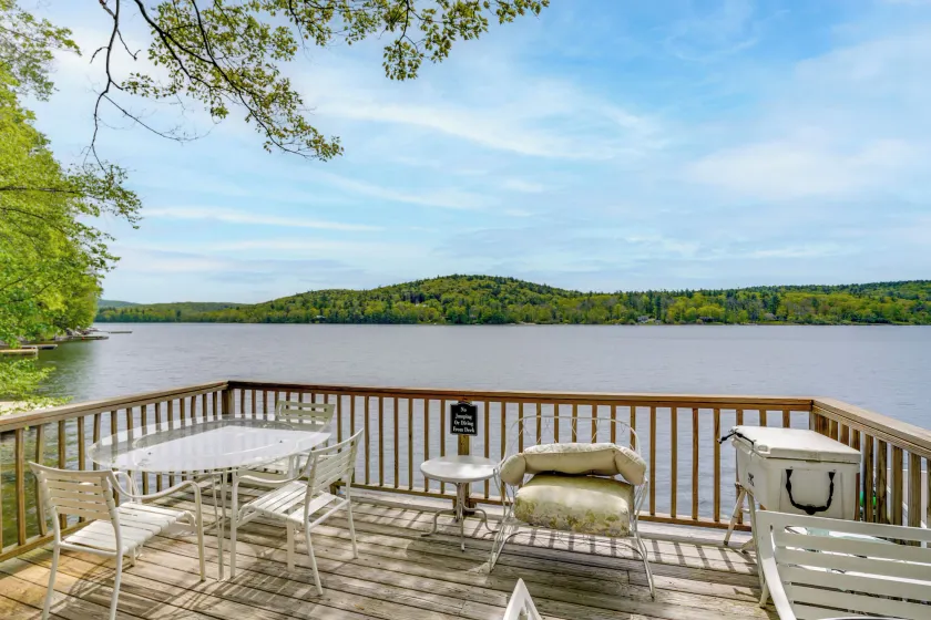 Waterfront Berkshires Studio w/ Dock on Goose Pond - Image 1