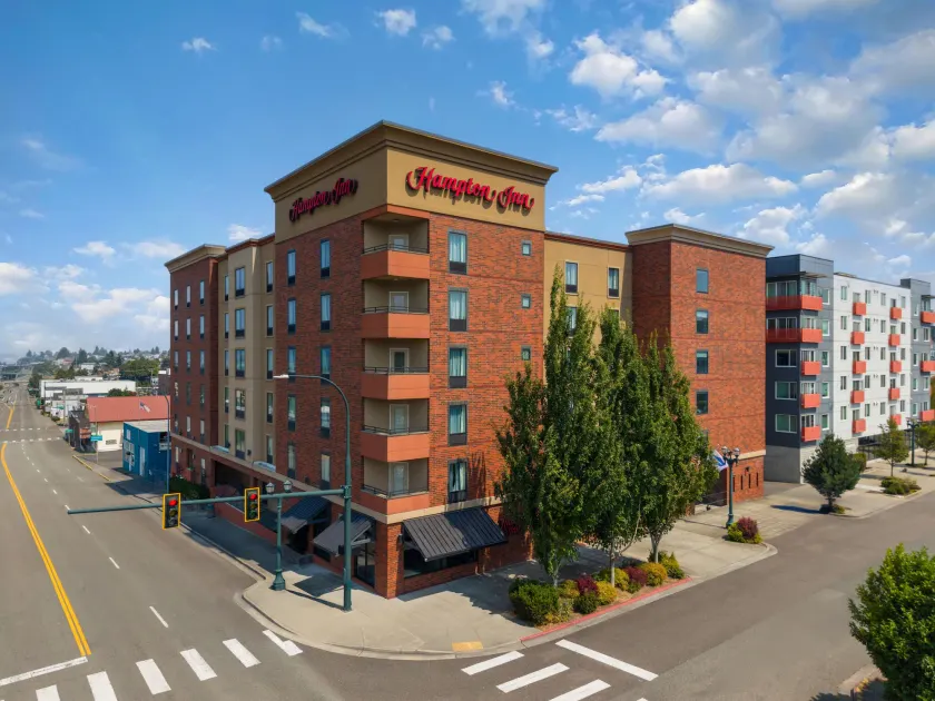 Hampton Inn Seattle/Everett - Image 1
