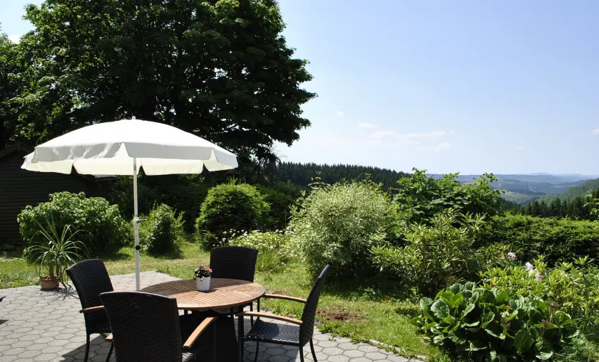 Kinderfreundliche Ferienwohnung mit Terrasse, Grill und Garten | Bergblick - Image 1