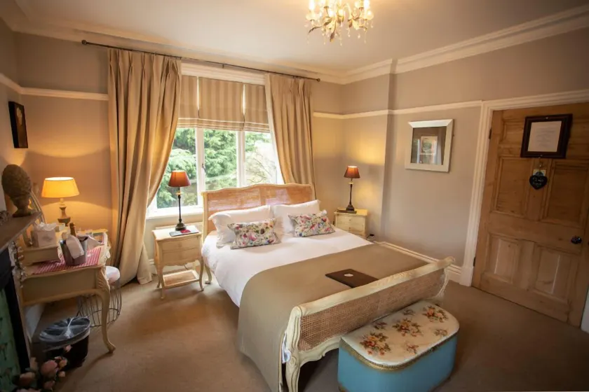 Treherne House & The Malvern Retreat - Image 1