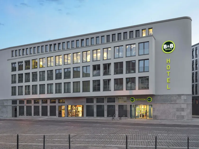 B&B Hotel Halle (Saale) - Image 1