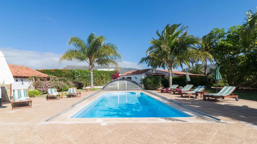 Finca El Picacho Apartments in the countryside 2 Km from the beach - Image 1