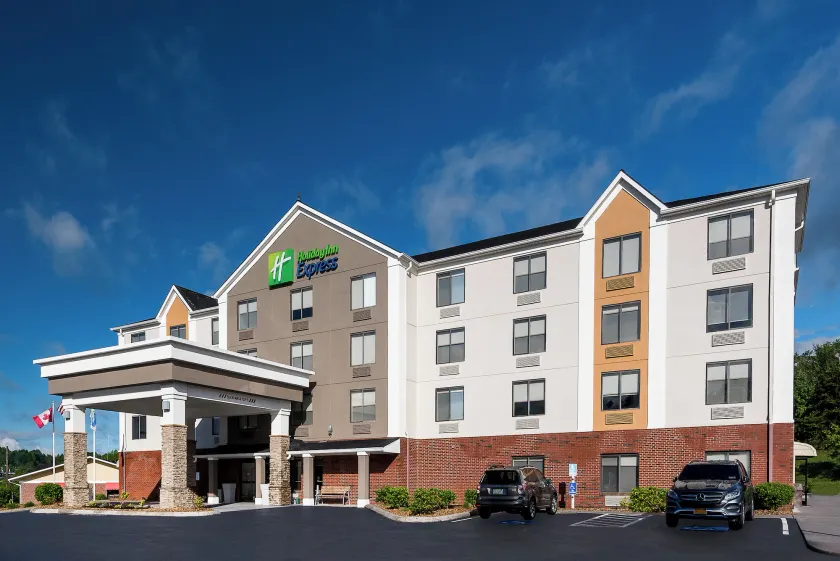 Holiday Inn Express Hillsville by IHG - Image 1