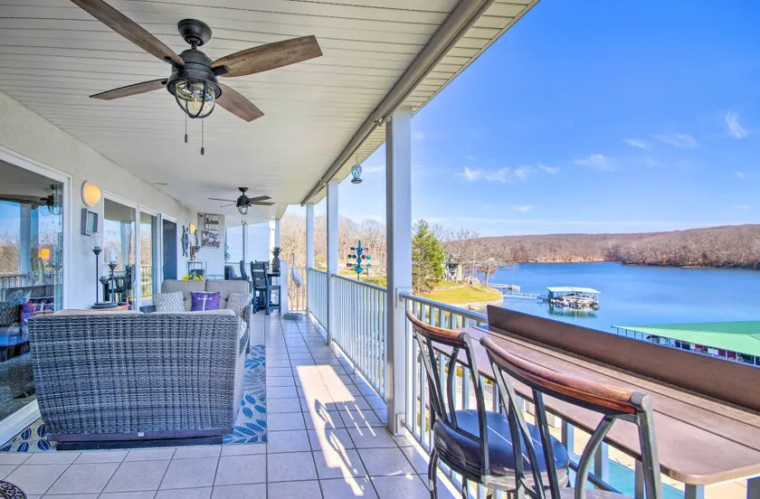Lakeview Condo, Pools, Patio with Grill, Near PB2 Launch - Image 1