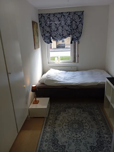 Charming 2-Bedroom Apartment in Historic Skara, Sweden - Image 1