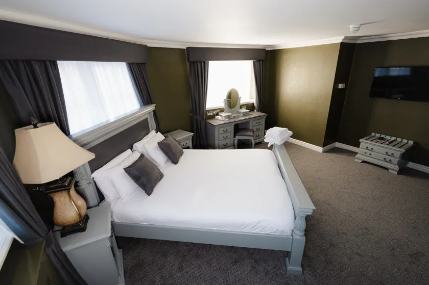 The Sir Thomas Hotel - Image 1