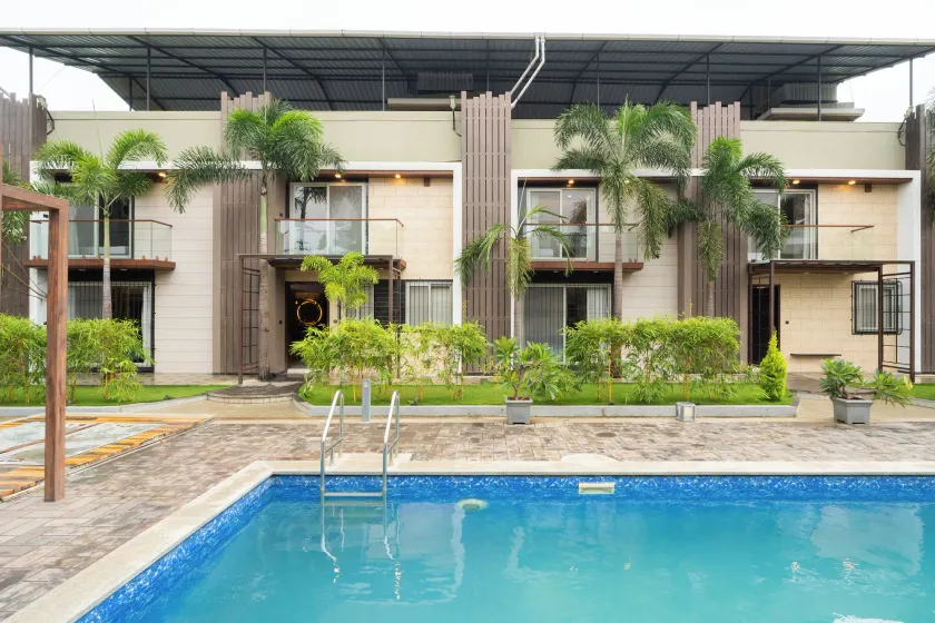 Alaya Stays Imperial Mystara 5-BHK with Common Pool & Garden Near Karla Cavs and Bhushi Dam - Image 1