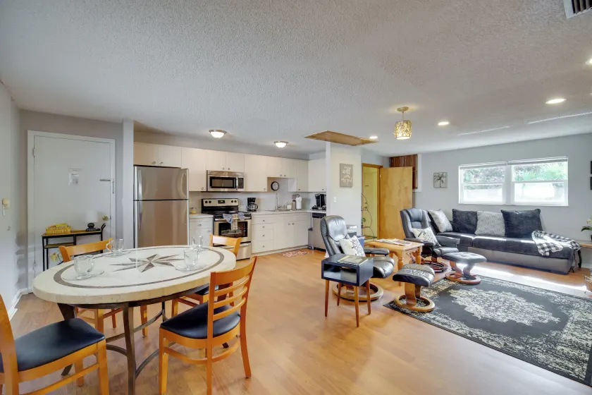 Next to Turtle Preserve: Oceanside Florida Retreat - Image 1