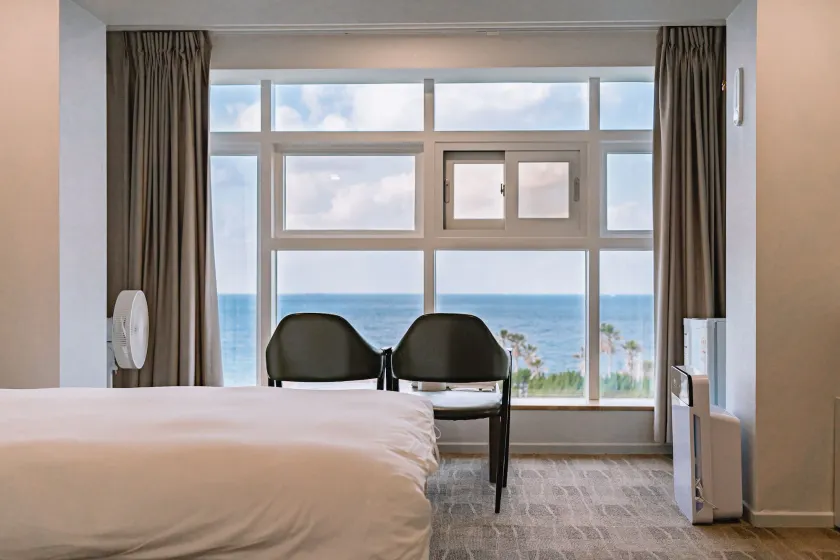 Cocoon Hotel - Image 1
