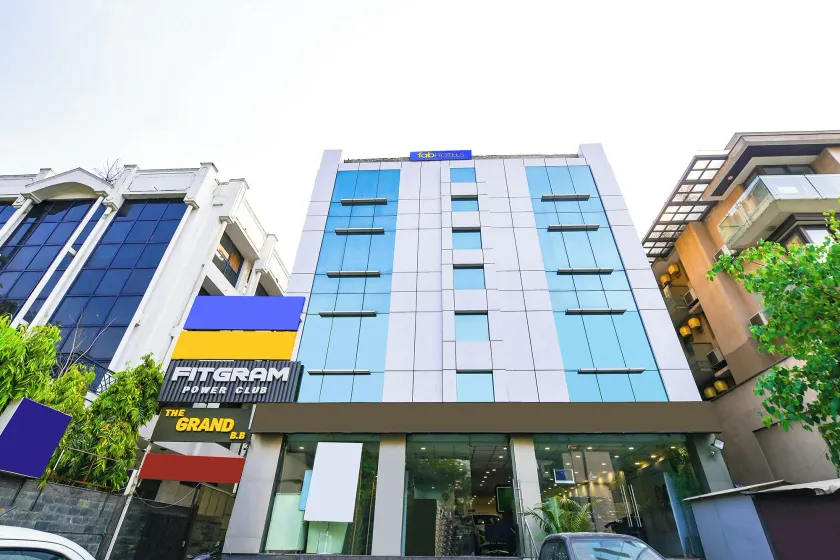 FabHotel Grand Boutique - Image 1