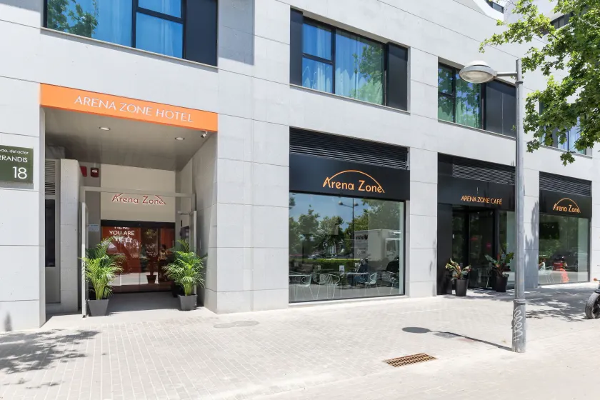 Arena Zone Hotel - Image 1