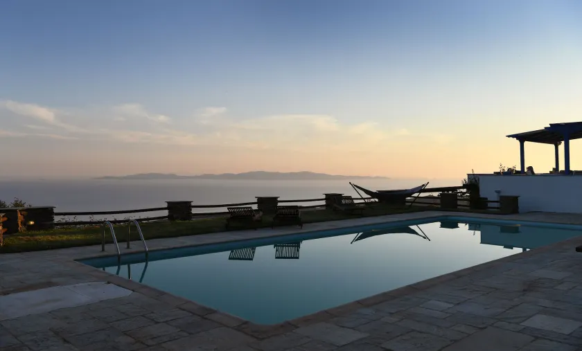 Tinos Sky View Villa - Image 1