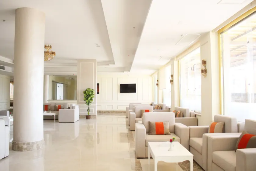 Gloria Aqua Park Hotel - Image 1
