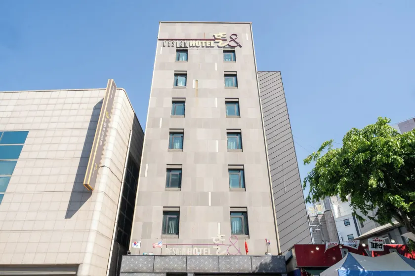 Design Hotel Tteulaen - Image 1