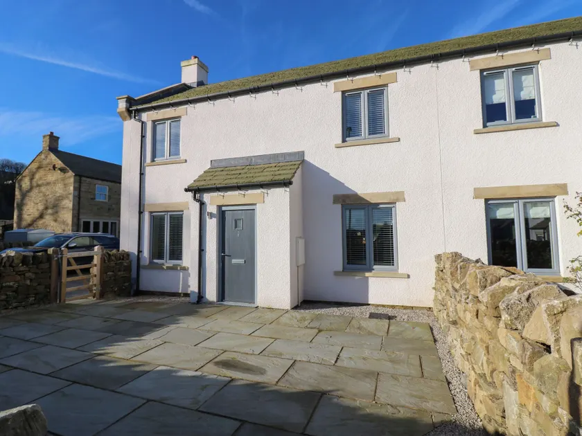 No.8 Cairn Cottage - Image 1