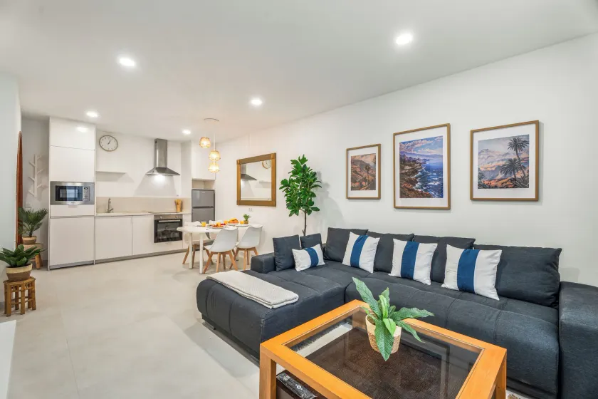 Charming Apartment in Arona Comfort and Convenience Await - Image 1