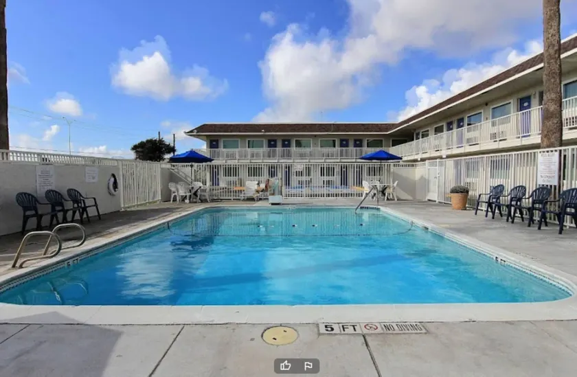 Motel 6-Corpus Christi, TX - East - North Padre Island - Image 1