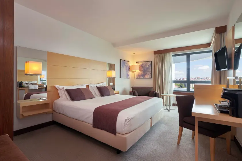 Hotel Açores Lisboa - Image 1