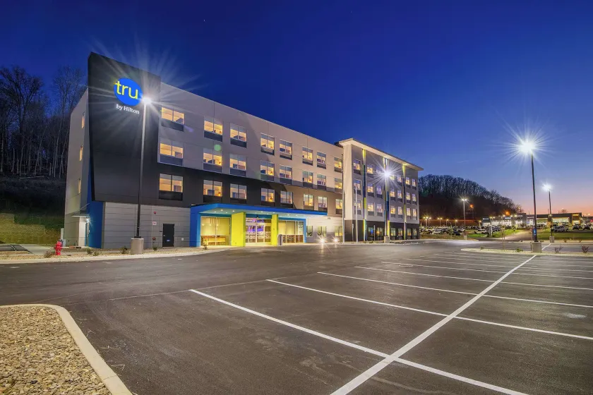 Tru By Hilton West Bristol Tn - Image 1