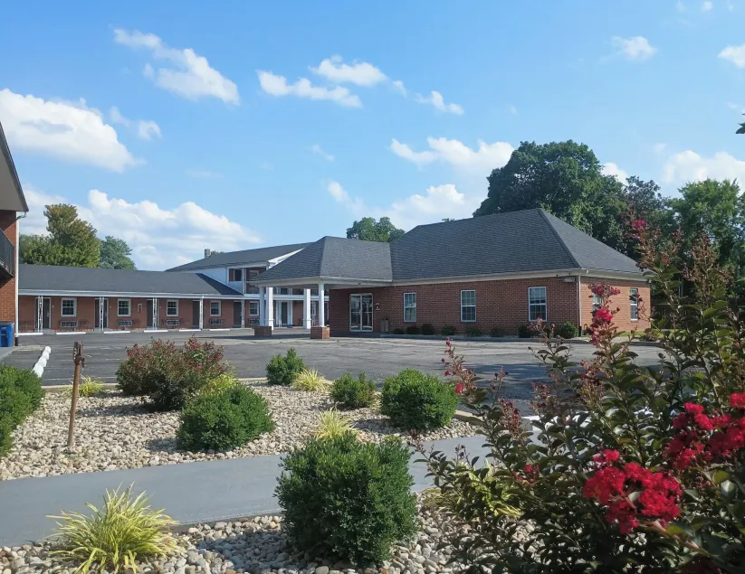 Bourbon Capital Inn - Image 1