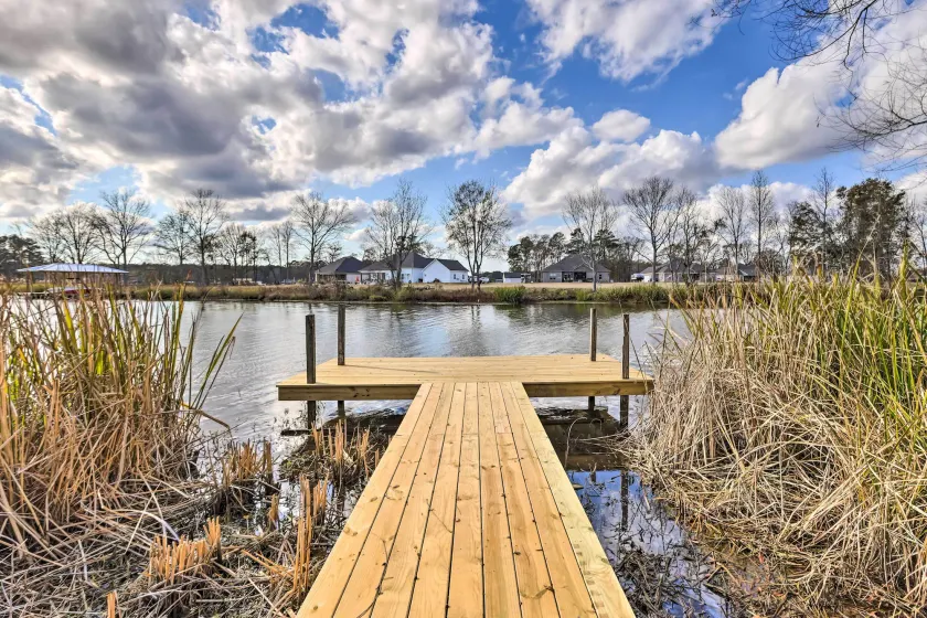 Lakefront Wetumpka Escape w/ Furnished Deck! - Interiör