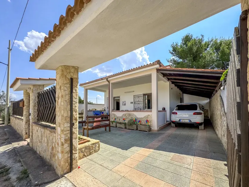 Villa Poseidon Clima e Parking - Image 1