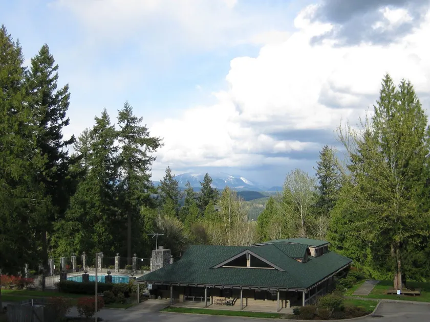 Tall Chief Camping Resort Yurt 5 - Image 1