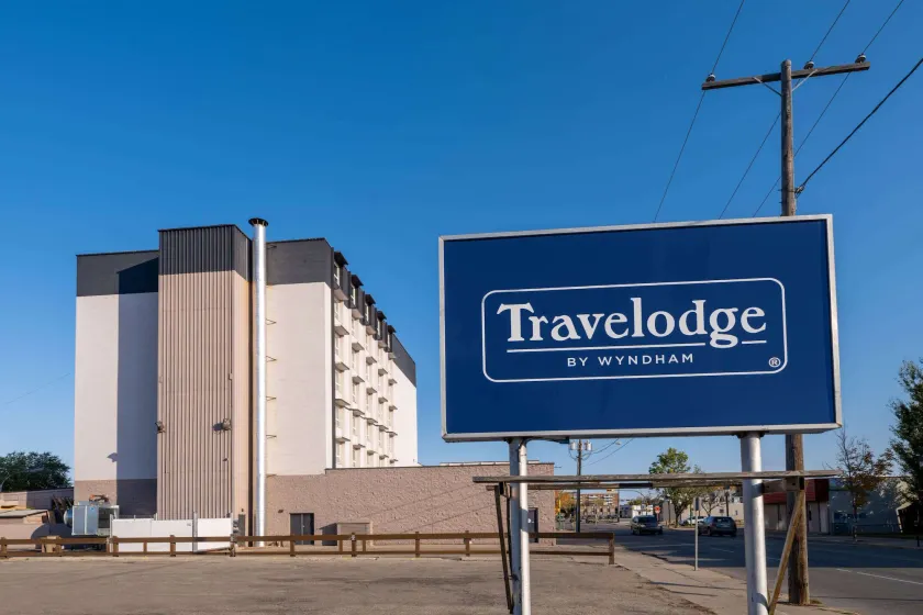 Travelodge by Wyndham Prince Albert - Image 1