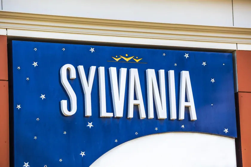 Nightcap at Sylvania Hotel - Image 1