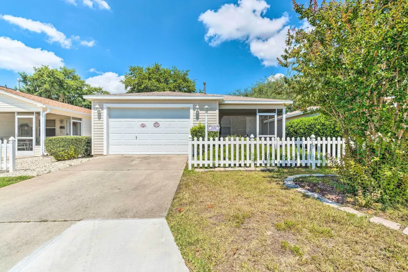 Sunny Home in The Villages w/ Lanai & Pool Access! - Image 1