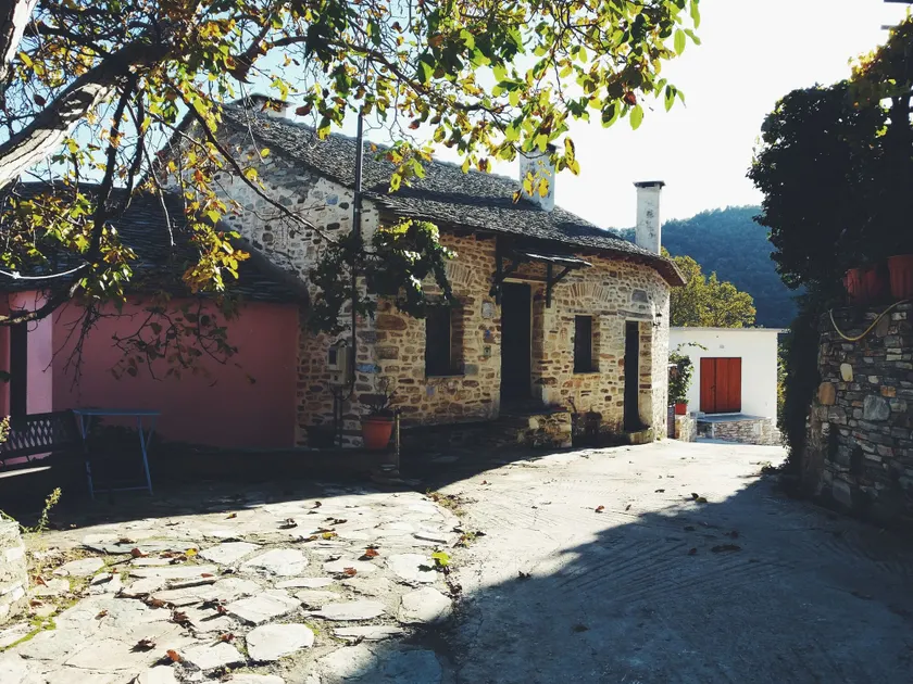 Efipoi - Image 1
