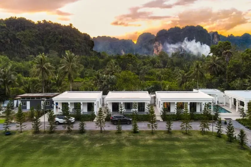 Tarn Villa Krabi - Image 1