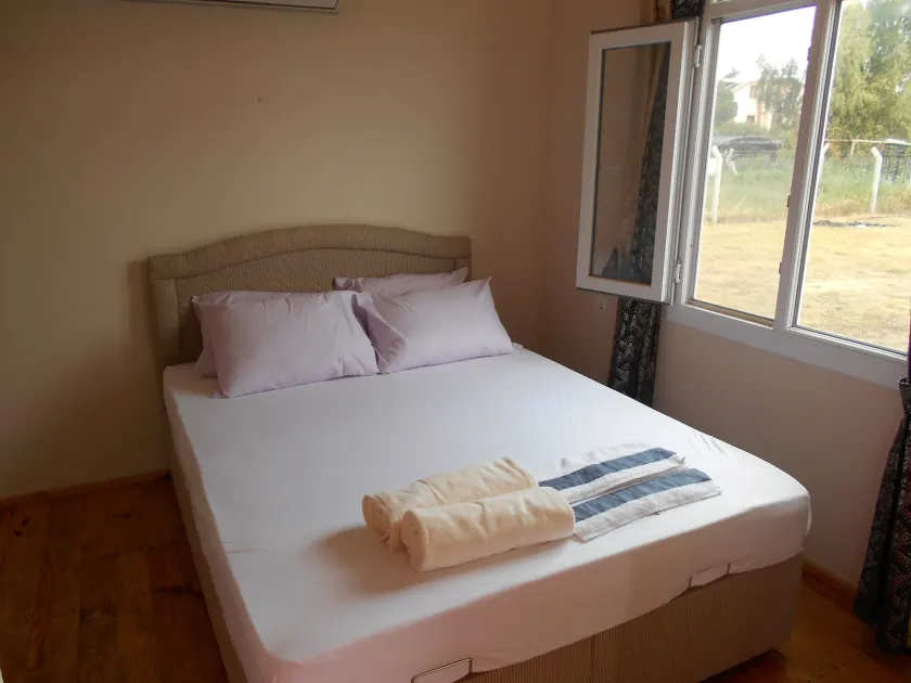 Red's Bungalow - Image 1