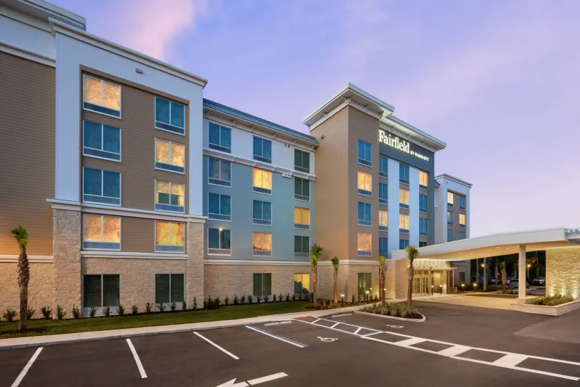 Fairfield by Marriott Inn & Suites Orlando at Millenia - Image 1